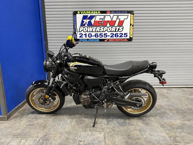 2023 Yamaha XSR700 MOTORCYCLE