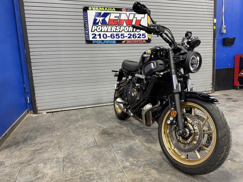 2023 Yamaha XSR700 MOTORCYCLE