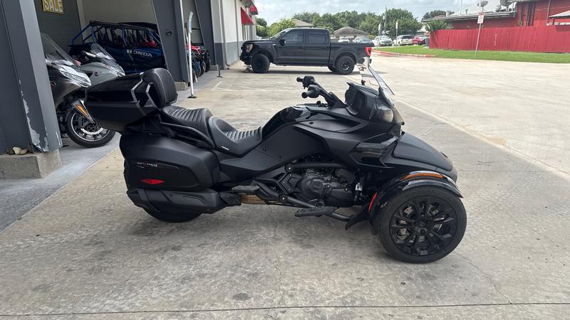 2024 Can-Am Spyder F3 Limited MOTORCYCLE