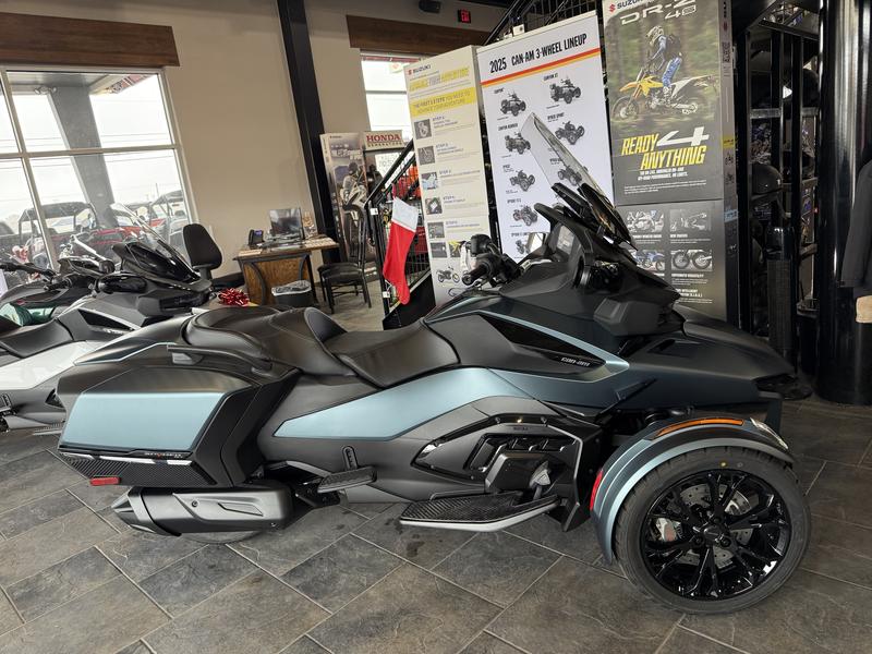 2025 Can-Am Spyder RT Rotax 1330 ACE MOTORCYCLE