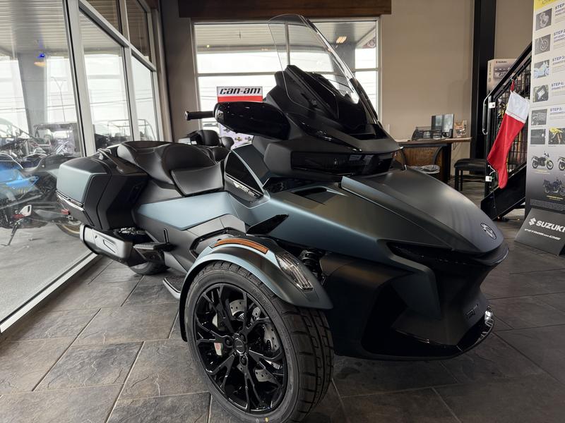 2025 Can-Am Spyder RT Rotax 1330 ACE MOTORCYCLE
