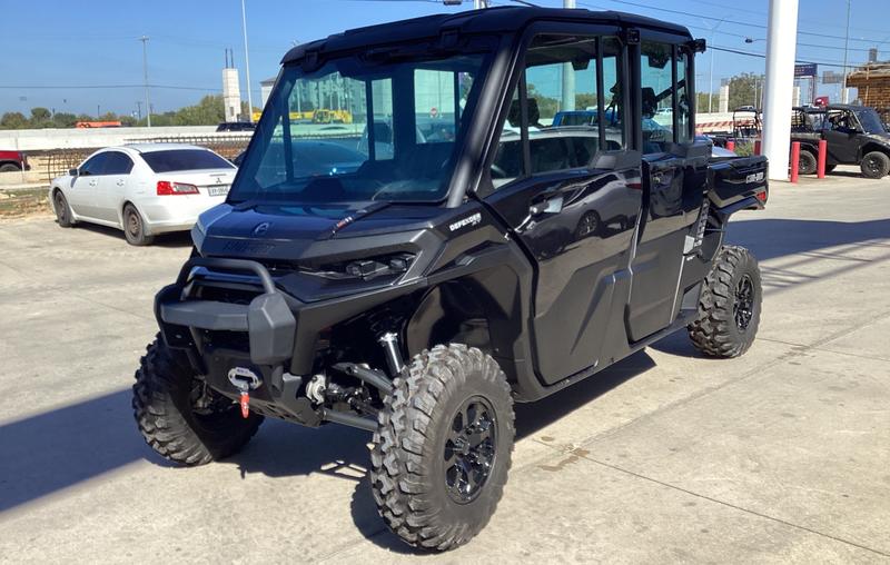 2026 Can-Am Defender MAX XT CAB HD11 UTV