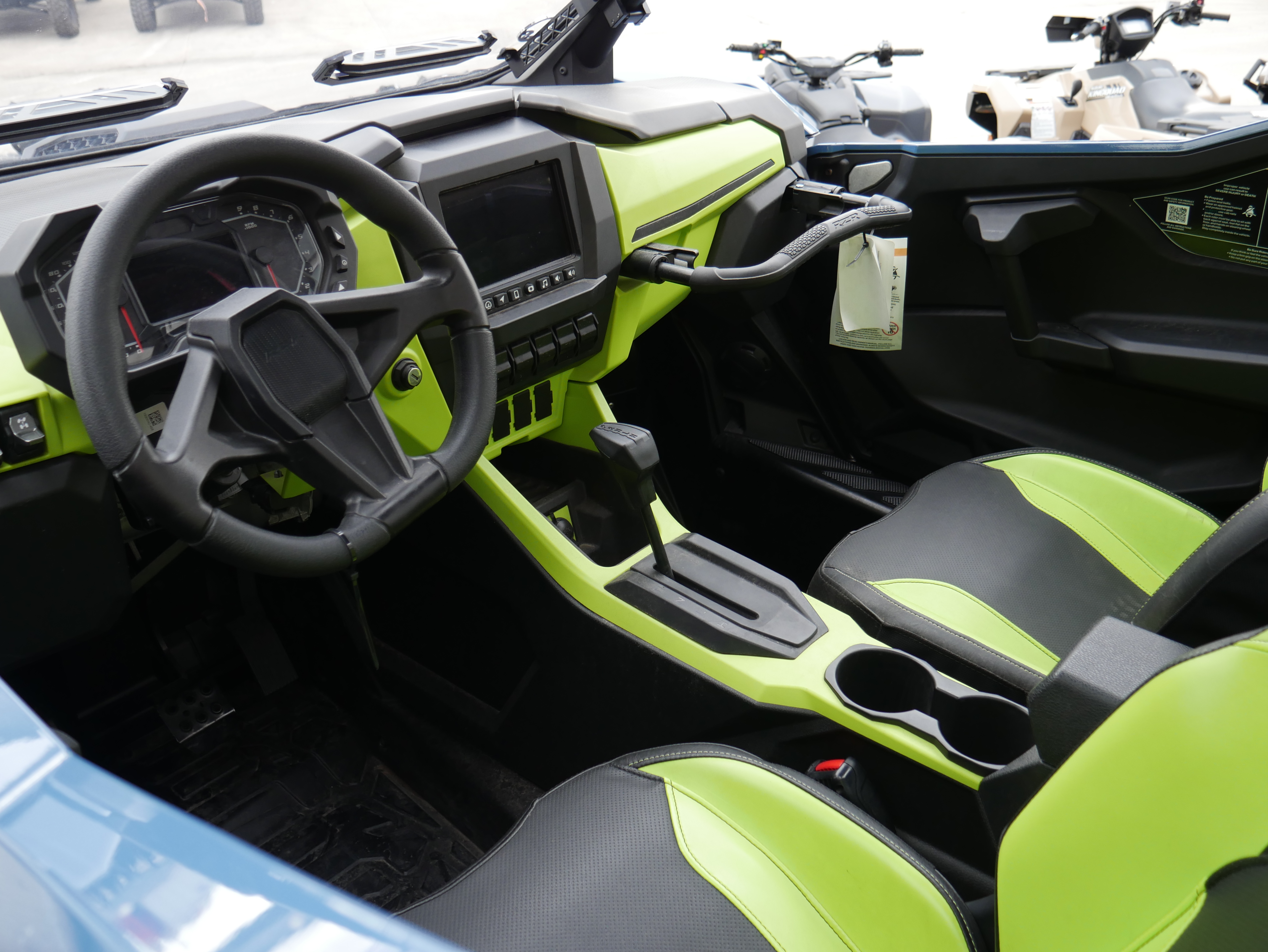 2025 POLARIS RZR PRO XP PREMIUM UTV