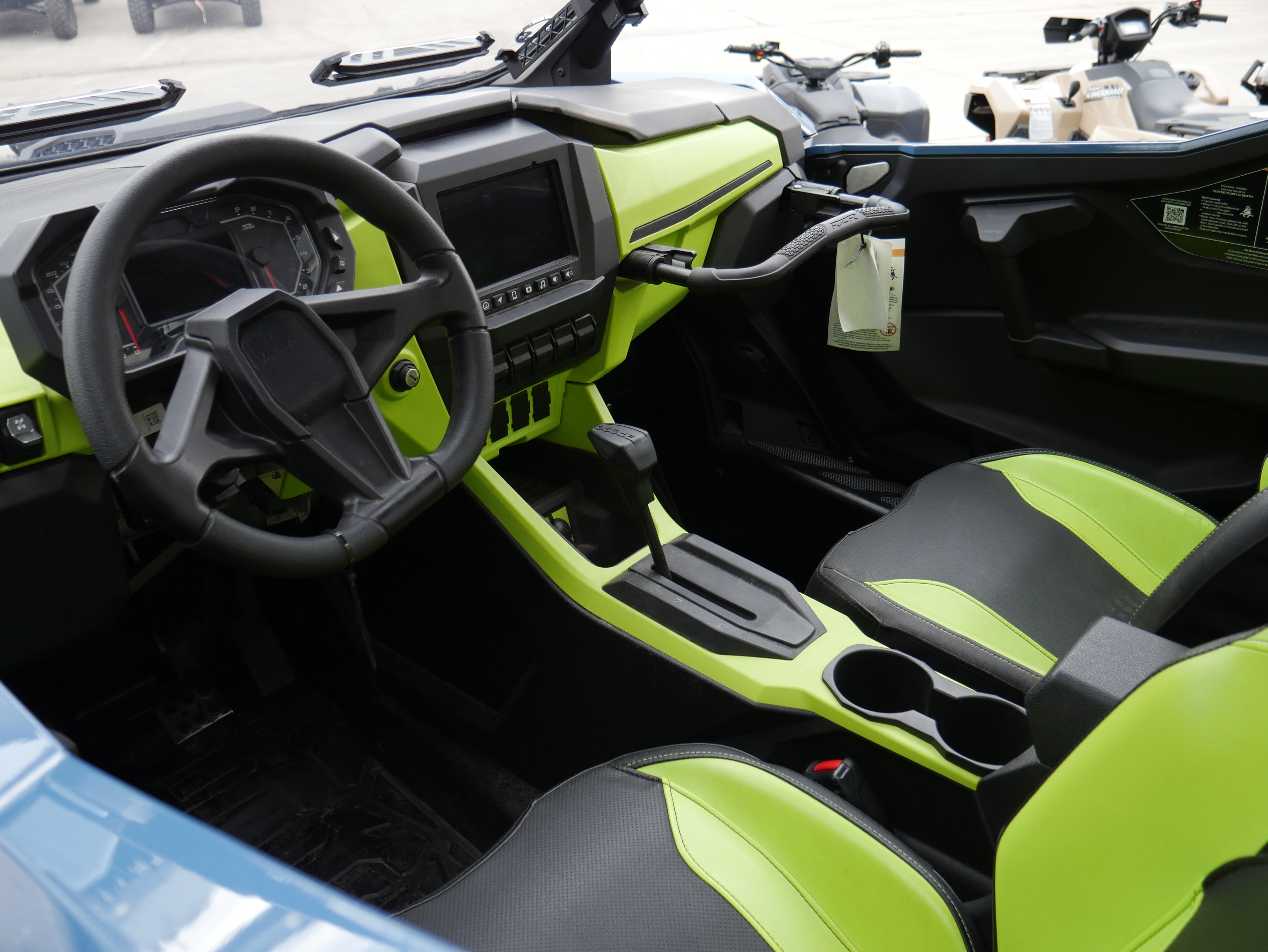 2025 POLARIS RZR PRO XP PREMIUM UTV