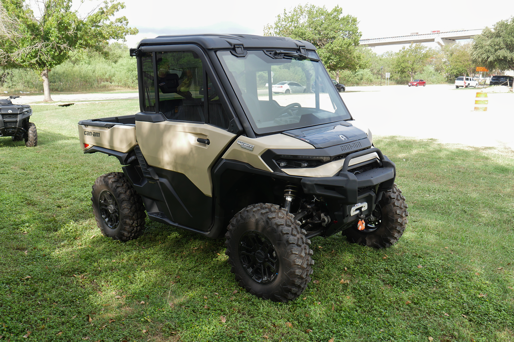 2026 Can-Am Defender Limited HD11 UTV