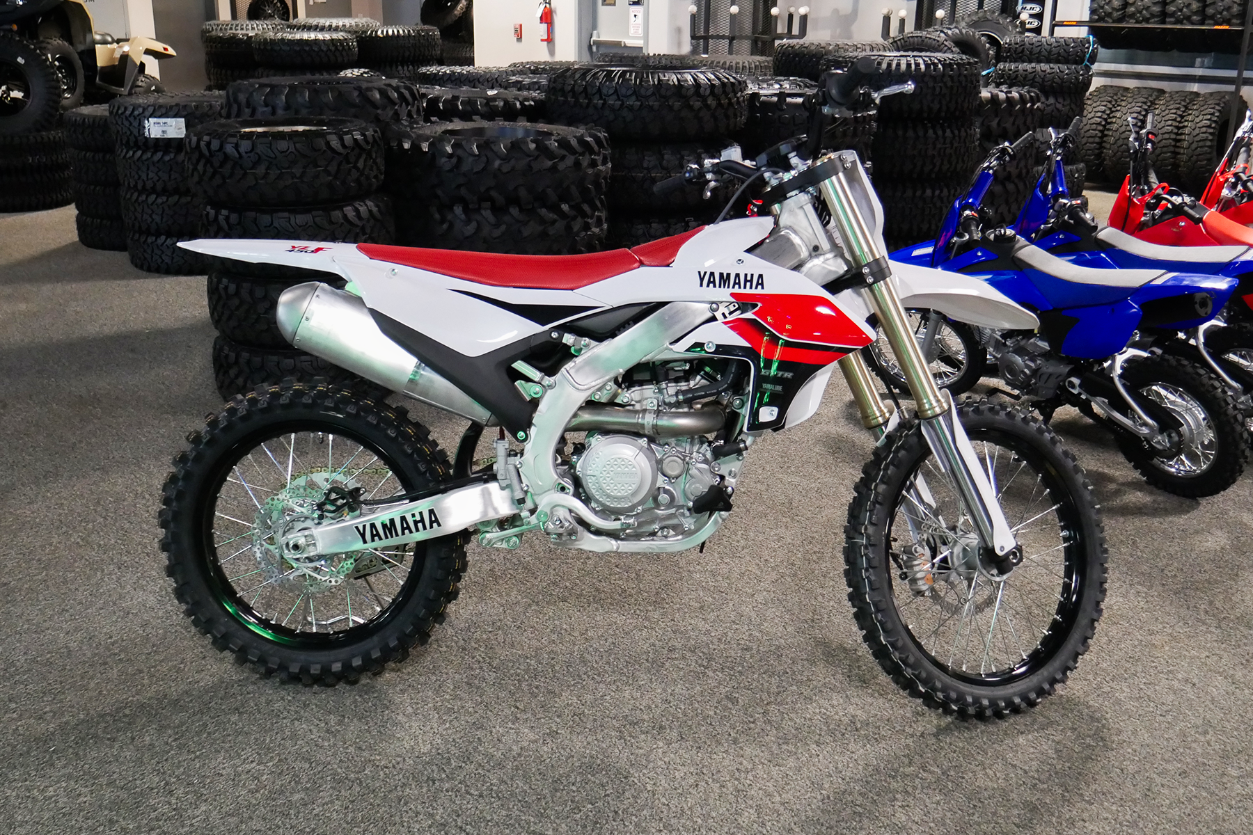 2026 Yamaha YZ450F DIRT BIKE