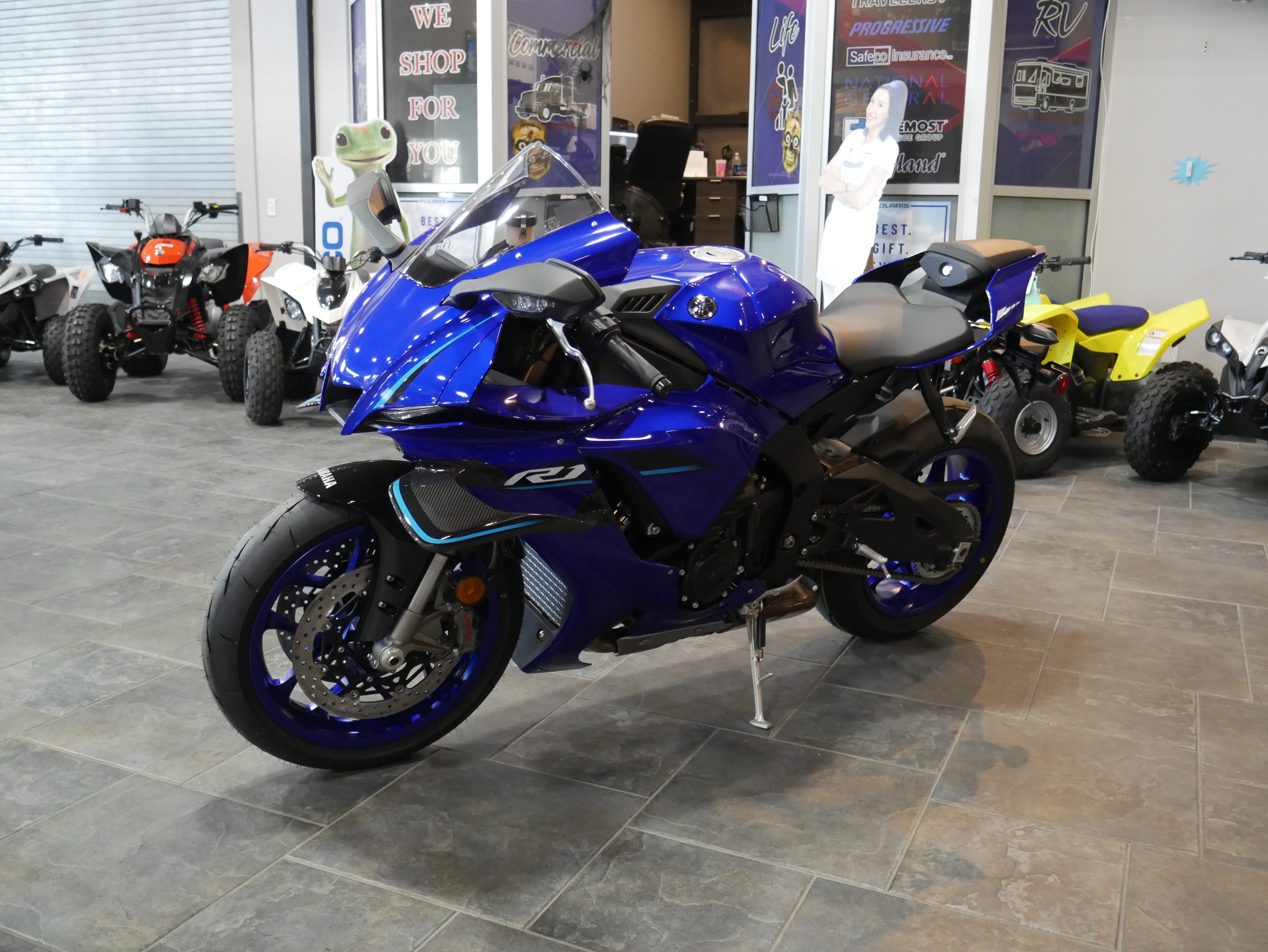 2026 Yamaha YZF-R1 MOTORCYCLE