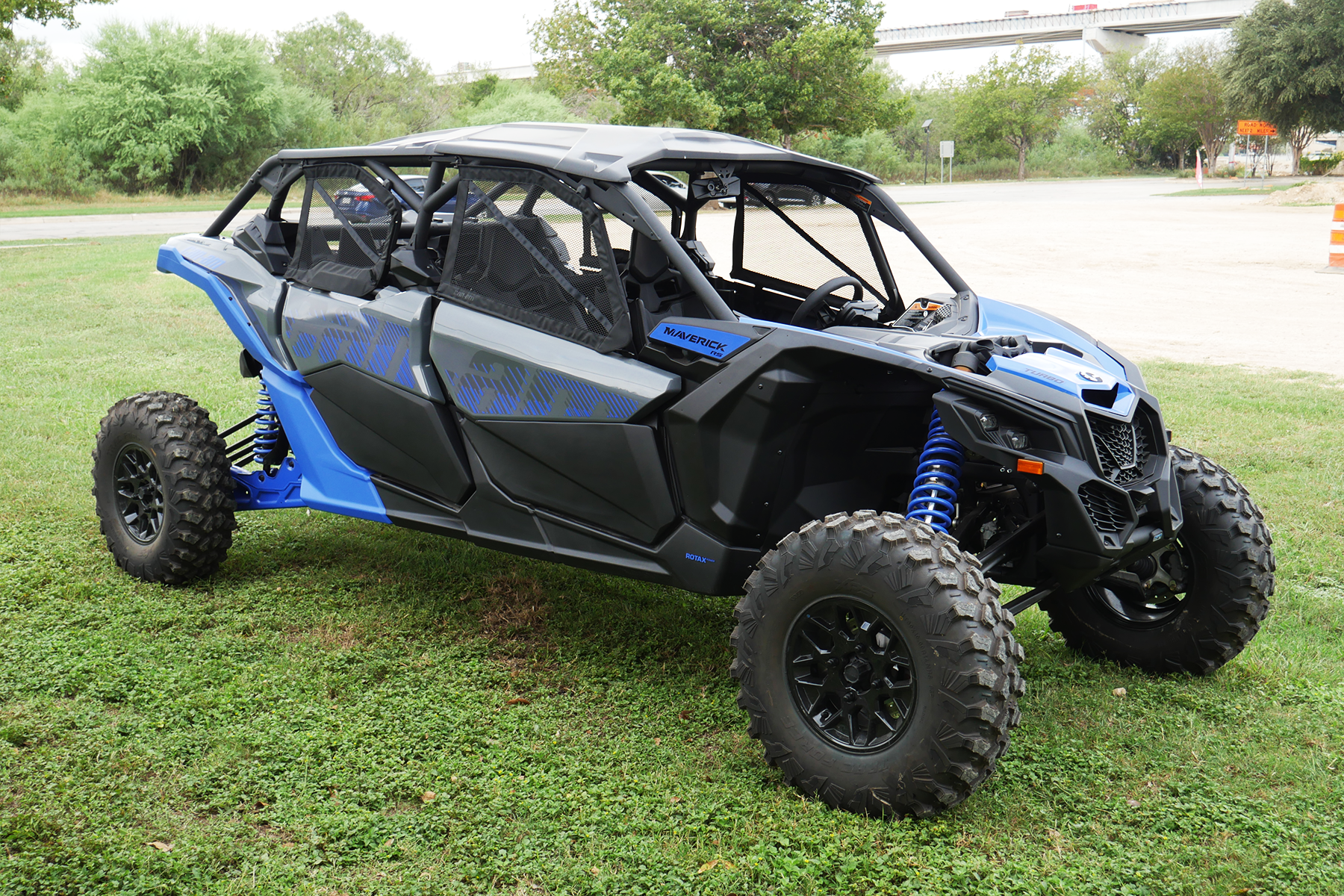 2027 Can-Am Maverick X3 MAX RS Turbo UTV