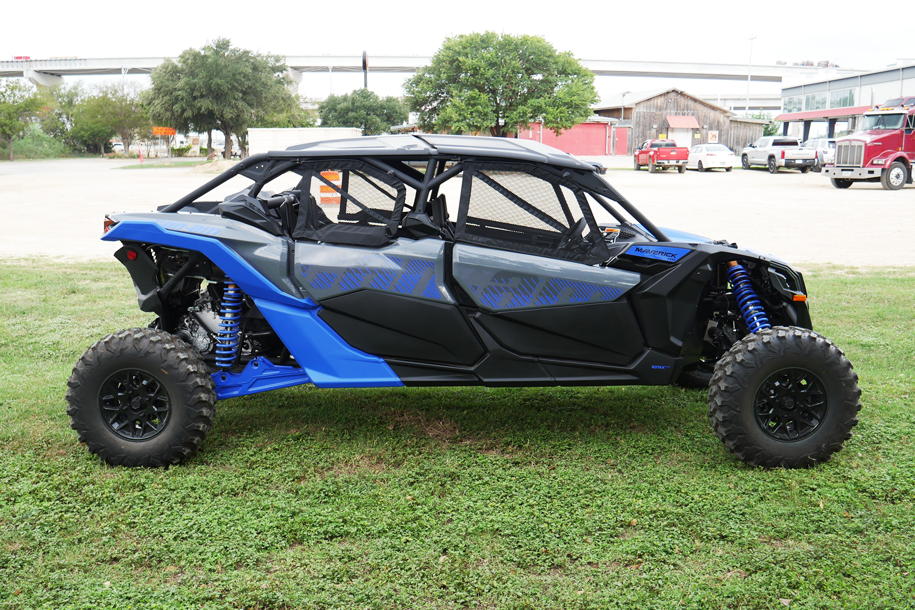 2027 Can-Am Maverick X3 MAX RS Turbo UTV