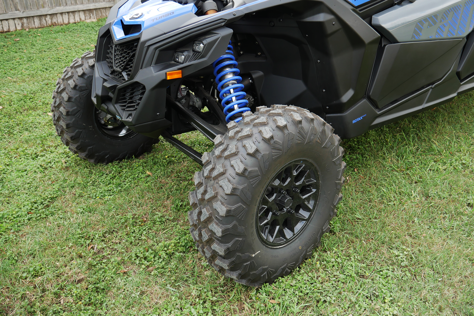 2027 Can-Am Maverick X3 MAX RS Turbo UTV