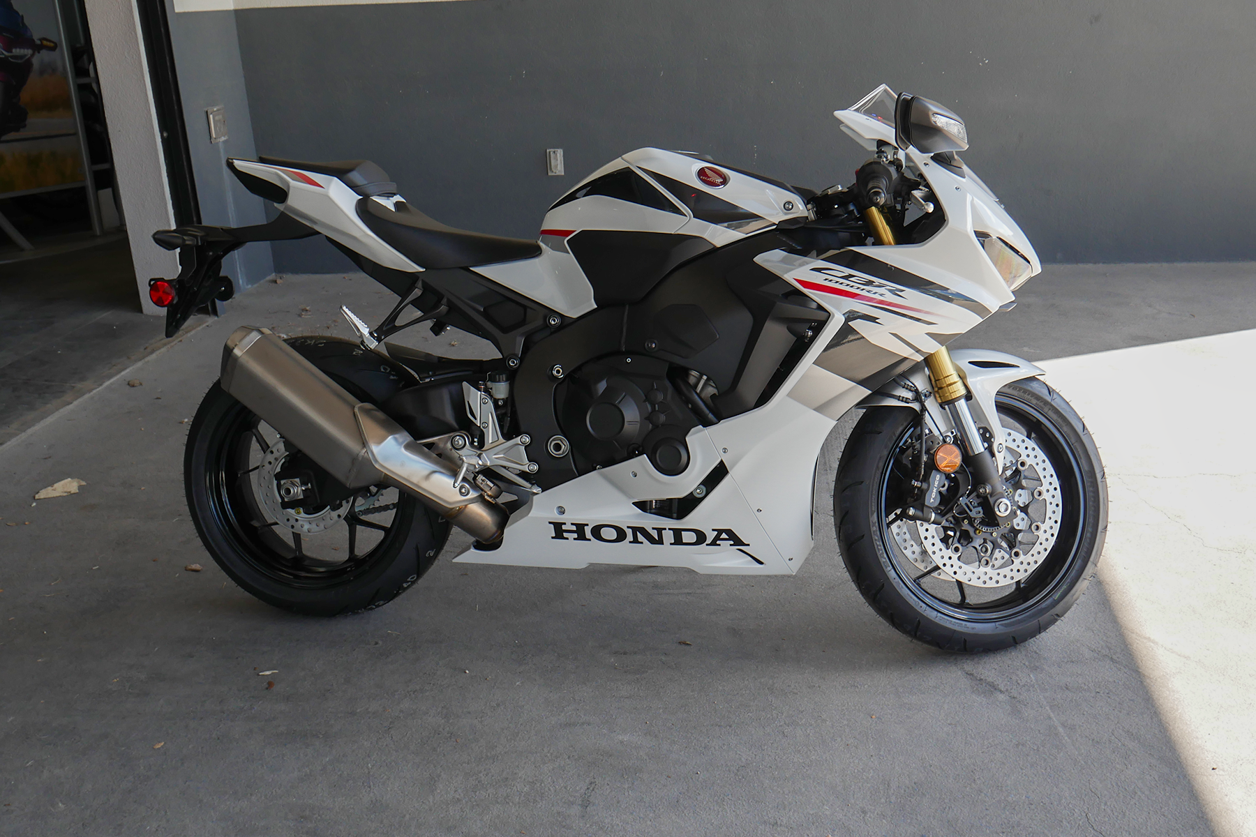 2027 Honda CBR1000RR MOTORCYCLE